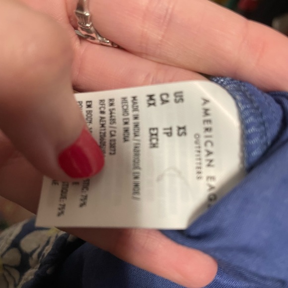 American Eagle Floral Crop Top NWOT - Picture 4 of 4